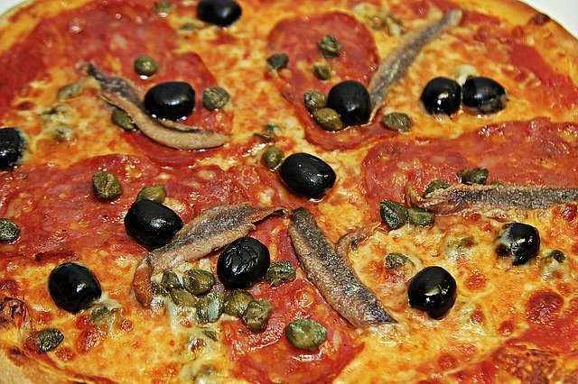 Free download Pizza Pizzeria Restaurant -  free photo or picture to be edited with GIMP online image editor