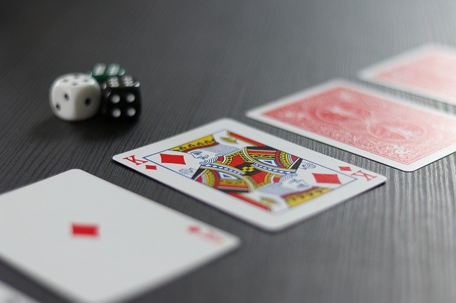 Безкоштовно завантажте Place Cards Map Poker Card – безкоштовну фотографію чи малюнок для редагування в онлайн-редакторі зображень GIMP