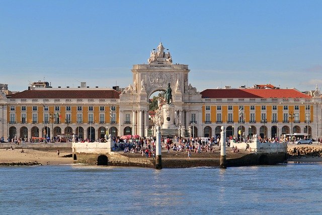 Free graphic place du commerce floor lisbon to be edited by GIMP free image editor by OffiDocs