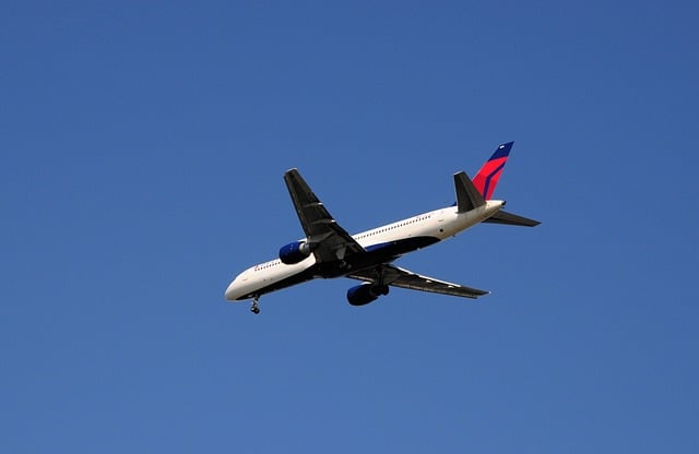 Free download plane airplane aircraft flight sky free picture to be edited with GIMP free online image editor