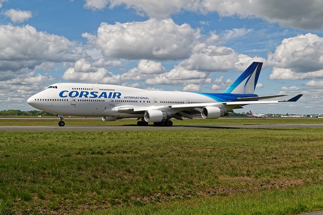 Free download plane airport aviation boeing 747 free picture to be edited with GIMP free online image editor
