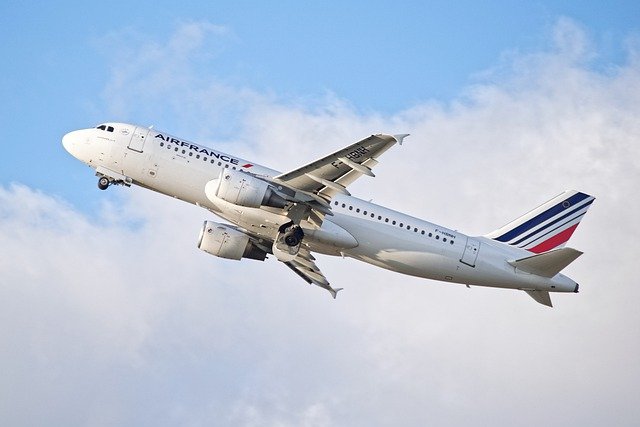 Free download plane aviation flight air france free picture to be edited with GIMP free online image editor