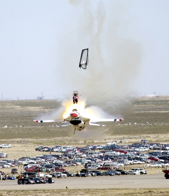 Free download plane crash crash landing accident free picture to be edited with GIMP free online image editor
