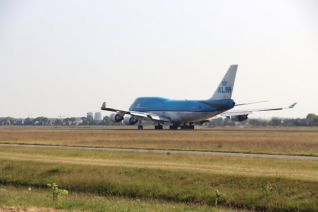 Free download plane klm schiphol aircraft free picture to be edited with GIMP free online image editor