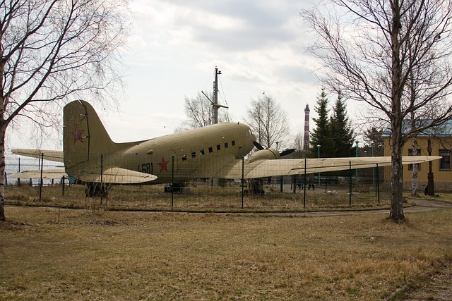 Free download plane li 2t transport war monument free picture to be edited with GIMP free online image editor
