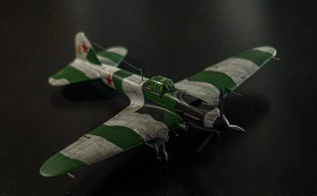 Free download plane toy il 2 sturmovik modelling free picture to be edited with GIMP free online image editor