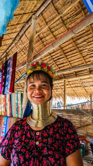 സൗജന്യ ഡൗൺലോഡ് Plemie Long Neck Tajlandja - GIMP ഓൺലൈൻ ഇമേജ് എഡിറ്റർ ഉപയോഗിച്ച് എഡിറ്റ് ചെയ്യേണ്ട സൗജന്യ ഫോട്ടോയോ ചിത്രമോ