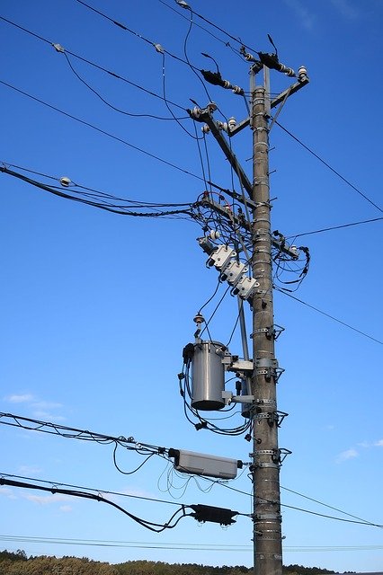 Gratis download Pole Power Line Substation - gratis foto of afbeelding om te bewerken met GIMP online afbeeldingseditor