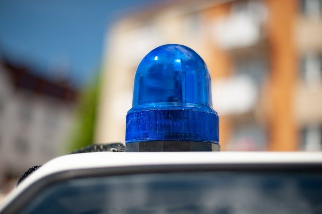 Kostenloser Download Police Light Car - kostenloses Foto oder Bild zur Bearbeitung mit GIMP Online-Bildbearbeitung