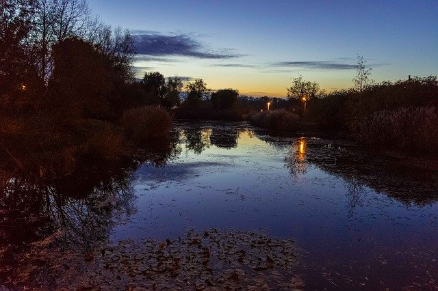 Kostenloser Download Pond Sky Sunset - kostenloses kostenloses Foto oder Bild zur Bearbeitung mit GIMP Online-Bildbearbeitung