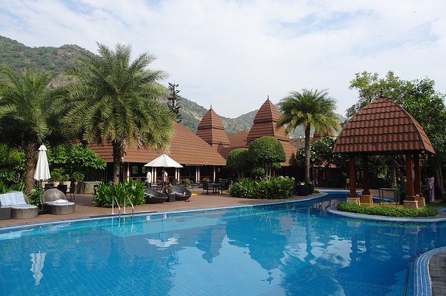 Muat turun percuma Pool Resort Architecture - foto atau gambar percuma percuma untuk diedit dengan editor imej dalam talian GIMP