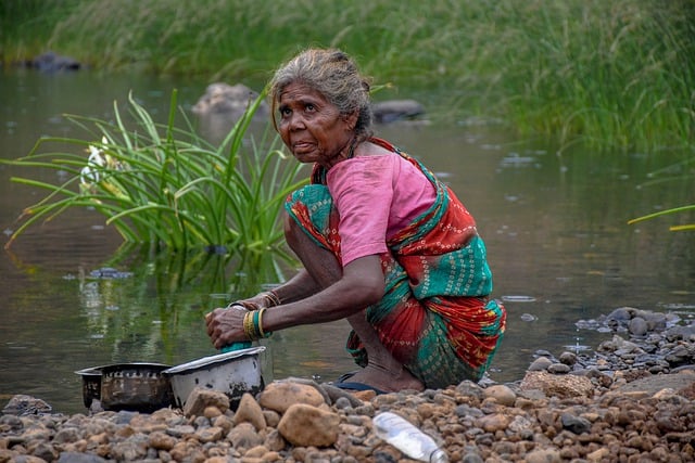 Free download poor women poverty homeless eye free picture to be edited with GIMP free online image editor