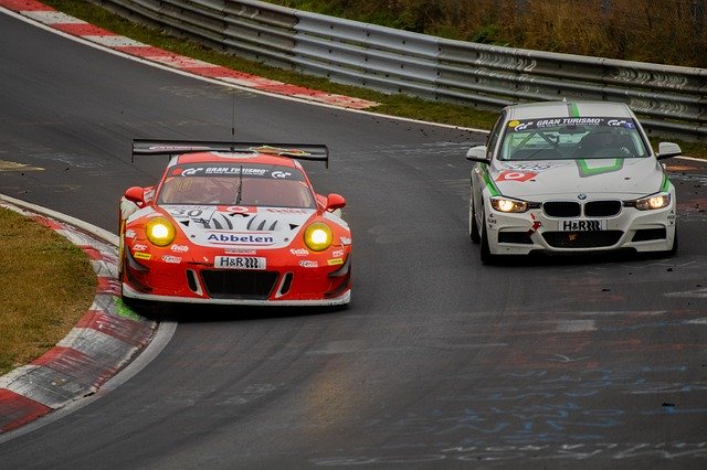 Безкоштовно завантажте безкоштовний шаблон фотографій Porsche Bmw Gt3 для редагування в онлайн-редакторі зображень GIMP