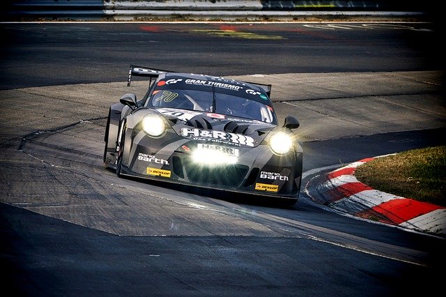 Bezpłatne pobieranie Porsche Motorsport Car Racing - bezpłatne zdjęcie lub obraz do edycji za pomocą internetowego edytora obrazów GIMP