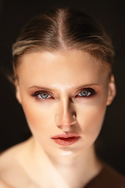 Free download portrait female model natural light free picture to be edited with GIMP free online image editor