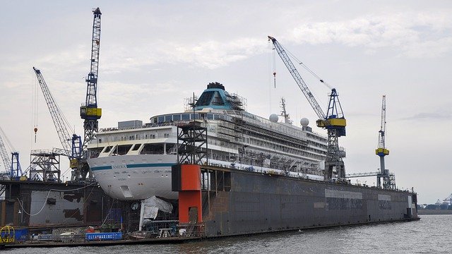 Muat turun percuma Port Repair Ship - foto atau gambar percuma untuk diedit dengan editor imej dalam talian GIMP