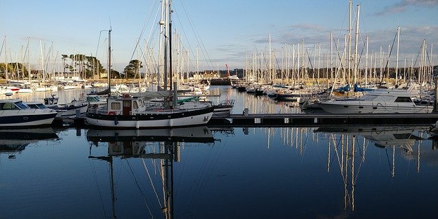 Descărcare gratuită Port Sea Boats - fotografie sau imagini gratuite pentru a fi editate cu editorul de imagini online GIMP