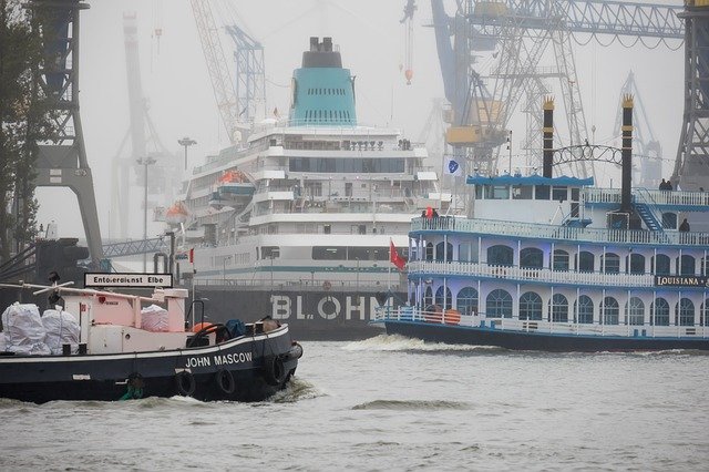 免费下载 Port Ships Dry Dock Cruise - 可使用 GIMP 在线图像编辑器编辑的免费照片或图片