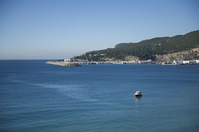 Téléchargement gratuit Portugal Plage de Sesimbra - photo ou image gratuite à modifier avec l'éditeur d'images en ligne GIMP