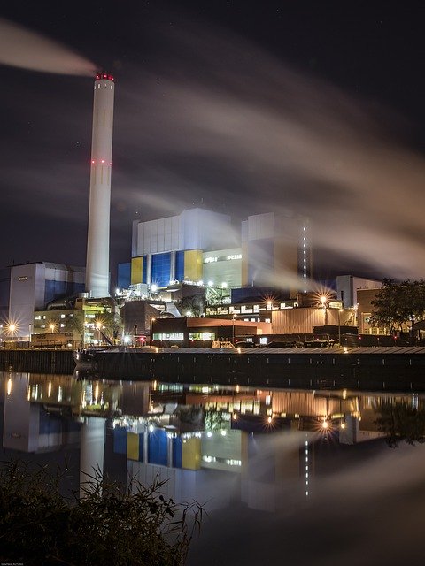 Foto de plantilla Incineración de residuos de plantas de energía - para OffiDocs