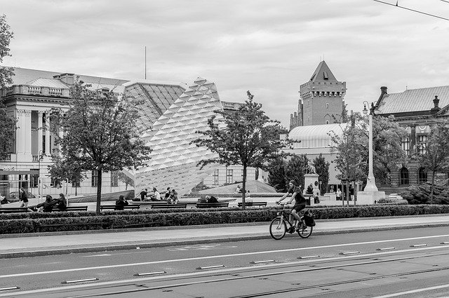 ดาวน์โหลดฟรี Poznan Poland City - ภาพถ่ายหรือรูปภาพฟรีที่จะแก้ไขด้วยโปรแกรมแก้ไขรูปภาพออนไลน์ GIMP