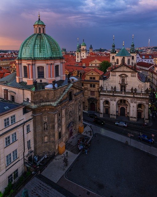 Muat turun percuma Prague Church City - foto atau gambar percuma untuk diedit dengan editor imej dalam talian GIMP