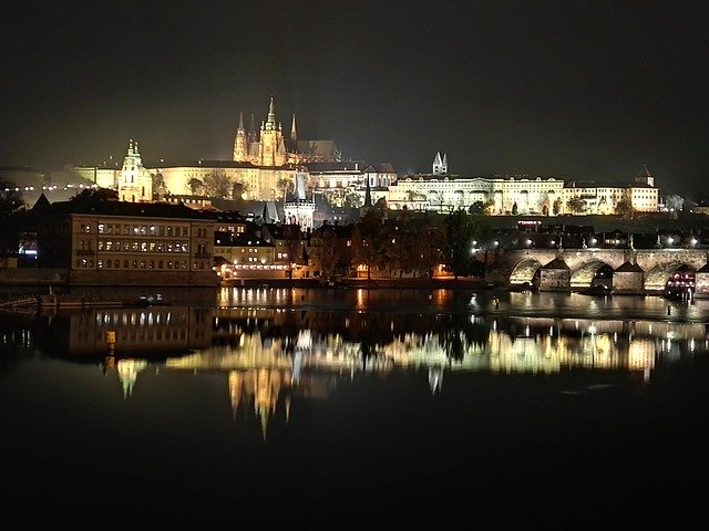 Free download Prague Night -  free photo or picture to be edited with GIMP online image editor