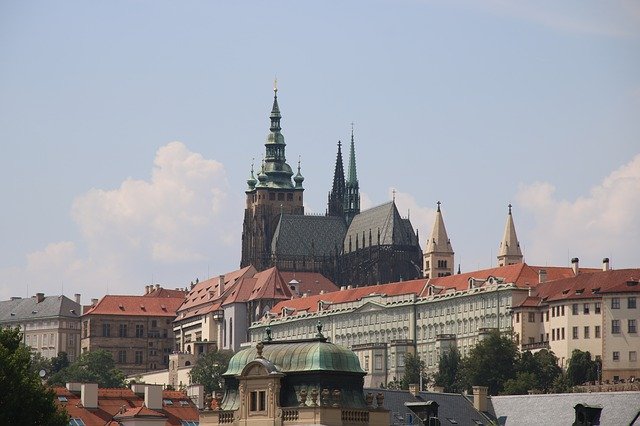 Unduh gratis Gereja Praha - foto atau gambar gratis untuk diedit dengan editor gambar online GIMP