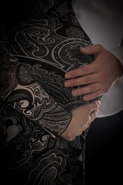 Free download pregnant descent to give birth free picture to be edited with GIMP free online image editor