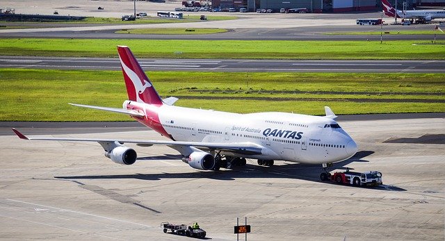 Descarga gratuita Qantas 747 Boeing - foto o imagen gratuita para editar con el editor de imágenes en línea GIMP