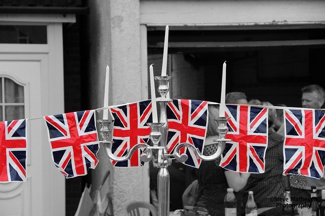 Free download QueenS Jubilee Union Jack Flags -  free photo or picture to be edited with GIMP online image editor