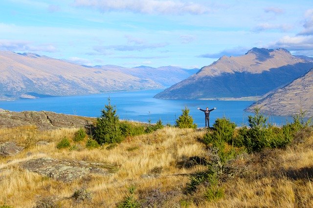 Gratis download Queenstown Lake Mountains - gratis foto of afbeelding om te bewerken met GIMP online afbeeldingseditor