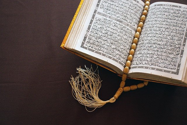 Free download quran islam book holy book free picture to be edited with GIMP free online image editor