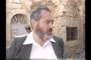 Free download RabbiMeirKahanemeetsandspeakswithIDFsoldiersinChevronIsrael free photo or picture to be edited with GIMP online image editor