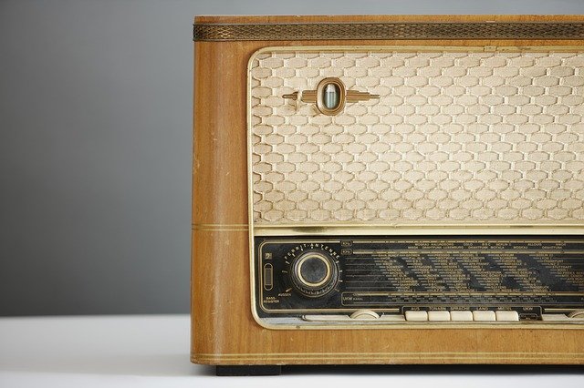 دانلود رایگان تصویر رایگان موسیقی قدیمی رادیو قدیمی با ویرایشگر تصویر آنلاین رایگان GIMP