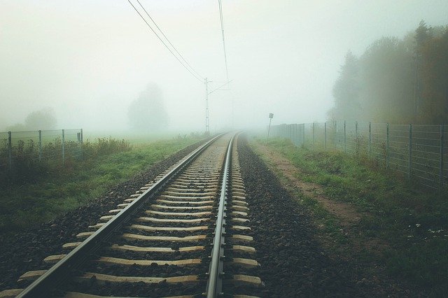 Muat turun percuma Rails Train Transport - foto atau gambar percuma untuk diedit dengan editor imej dalam talian GIMP