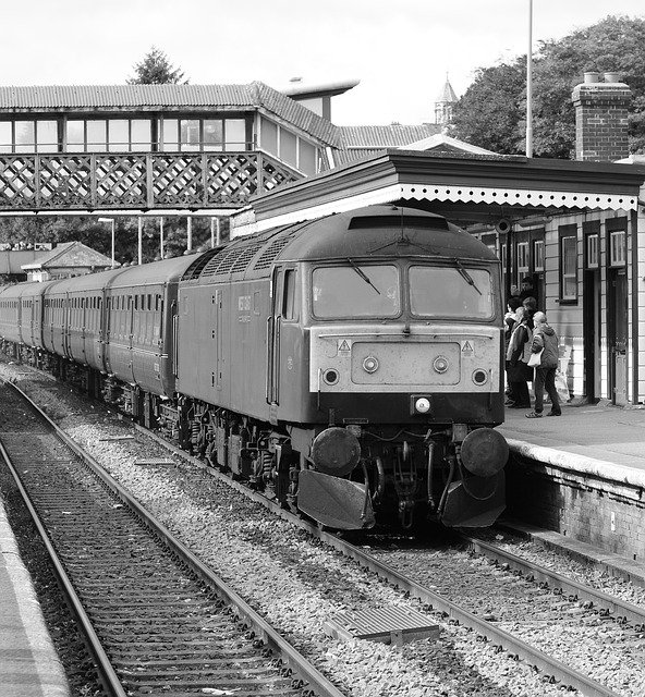 मुफ्त डाउनलोड रेलवे डीजल ट्रेन - जीआईएमपी ऑनलाइन छवि संपादक के साथ संपादित करने के लिए मुफ्त फोटो या तस्वीर