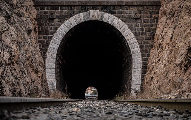 دانلود رایگان تصویر تونل ریل قطار راه آهن برای ویرایش با ویرایشگر تصویر آنلاین رایگان GIMP
