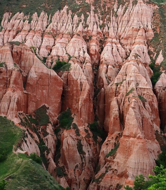 Téléchargement gratuit de Ravine Red Roumanie Rapa Rosie - photo ou image gratuite à éditer avec l'éditeur d'images en ligne GIMP