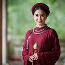 Red ao dai  screen for extension Chrome web store in OffiDocs Chromium
