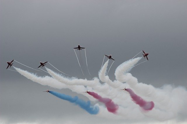 Free download Red Arrows Display Jet -  free photo or picture to be edited with GIMP online image editor
