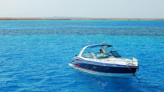 Gratis download Red Sea Boat Marine - gratis foto of afbeelding om te bewerken met GIMP online afbeeldingseditor