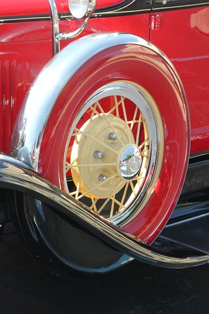 دانلود رایگان Red Wheel Retro - عکس یا تصویر رایگان برای ویرایش با ویرایشگر تصویر آنلاین GIMP
