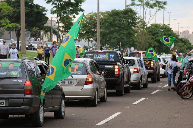 Muat turun percuma Sewa Kenderaan Trafik Kereta - foto atau gambar percuma untuk diedit dengan editor imej dalam talian GIMP