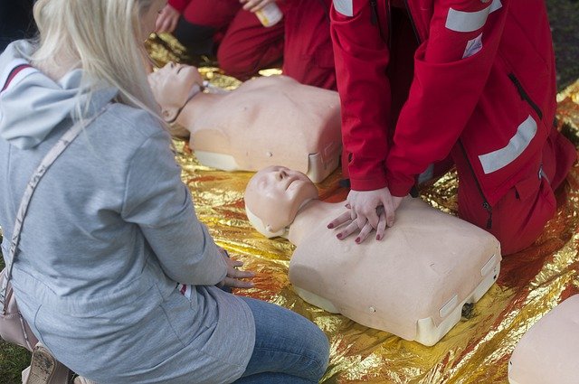 Free download resuscitation help unconscious free picture to be edited with GIMP free online image editor