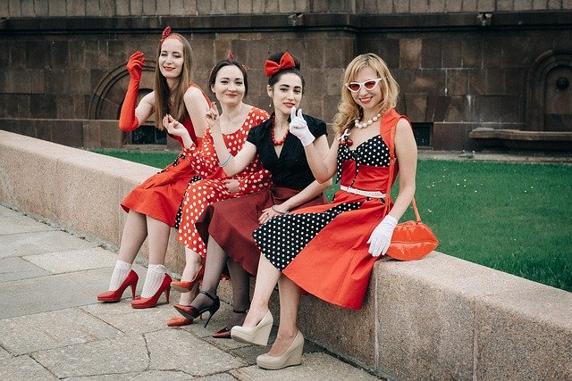 Free download Retro Vintage Girls -  free photo or picture to be edited with GIMP online image editor