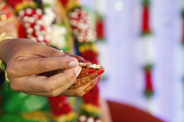 Free download rings engagement rings wedding bands free picture to be edited with GIMP free online image editor