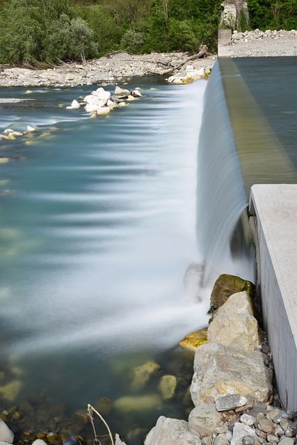 הורדה בחינם של river fiume טבע מים רקע תמונה בחינם לעריכה עם עורך תמונות מקוון בחינם של GIMP