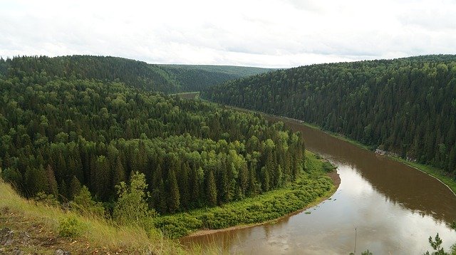 Bezpłatne pobieranie River Open Space Horizon - bezpłatne zdjęcie lub obraz do edycji za pomocą internetowego edytora obrazów GIMP