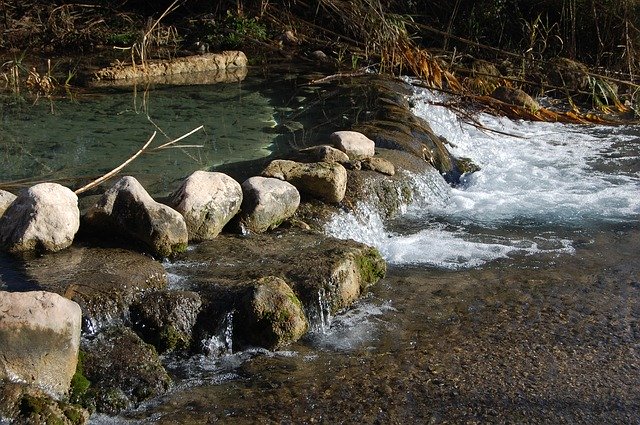 Download grátis River Rocks Water - foto ou imagem gratuita para ser editada com o editor de imagens online do GIMP